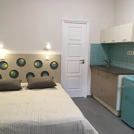 In Iii. Apartment