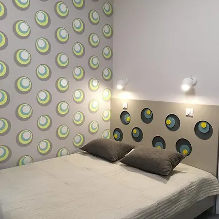 Apartment In Iii. *