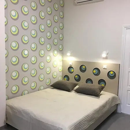 In Iii. Апартаменты *