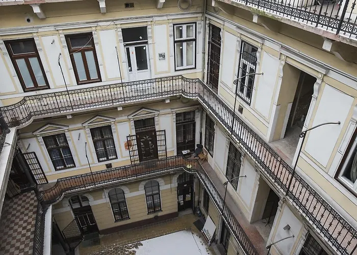 In Iii. 布达佩斯