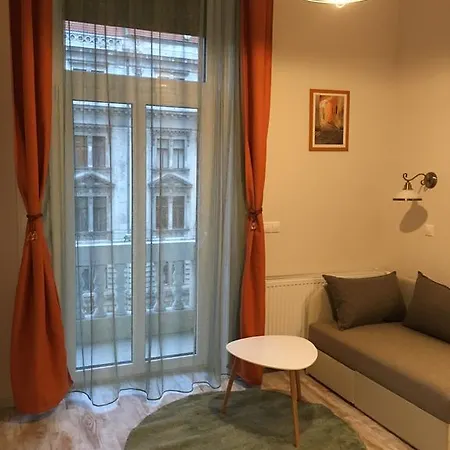 In Iii. Apartament