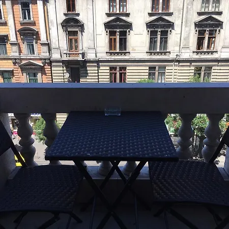 In Iii. Apartament